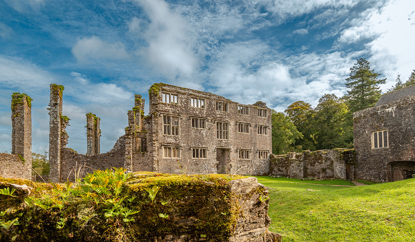 Berry Pomeroy Castle - English Heritage